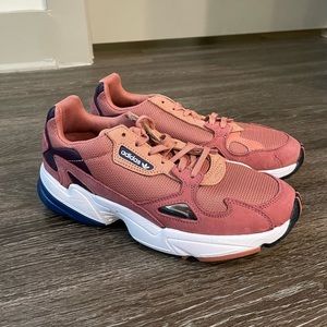 Adidas Women’s Falcon D96700